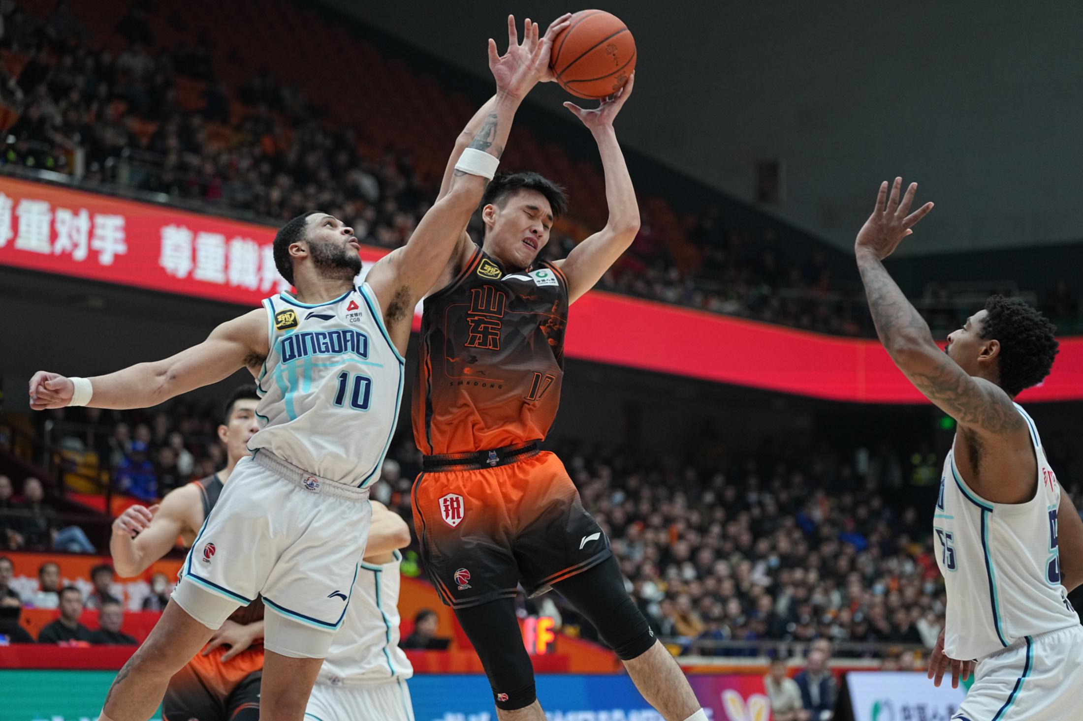 雷火电竞-清晨里昂备战欧篮联，刷新队史纪录细节曝光，管理层满意，训练强度明显提升的简单介绍