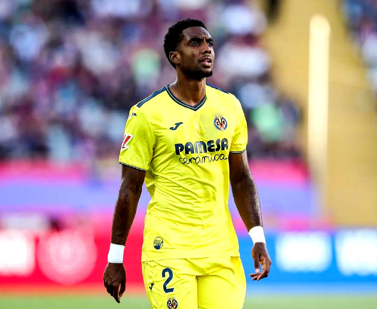 雷火电竞-瓦伦西亚发布备战花絮；转会期再遭质疑；意大利杯任务艰巨；赛程密集仍需轮换的简单介绍