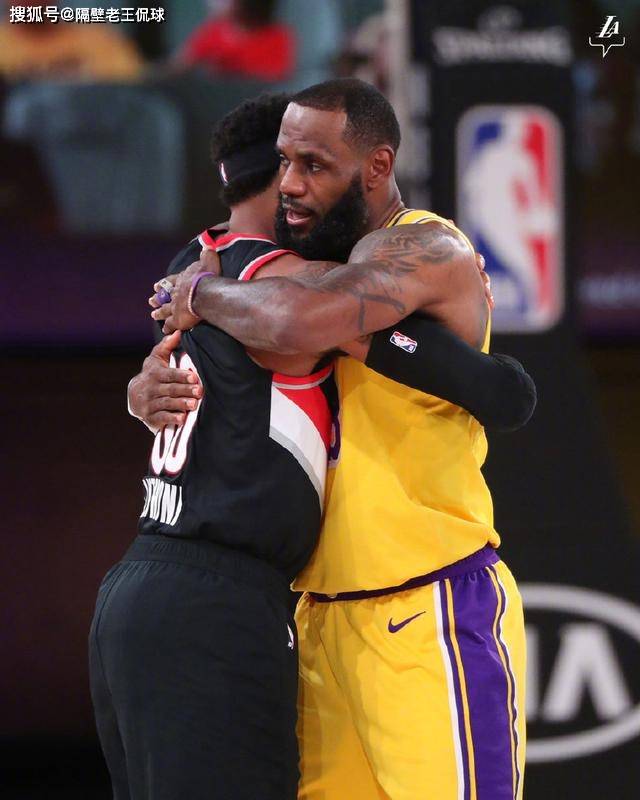 雷火竞技- 湖人卡考克 